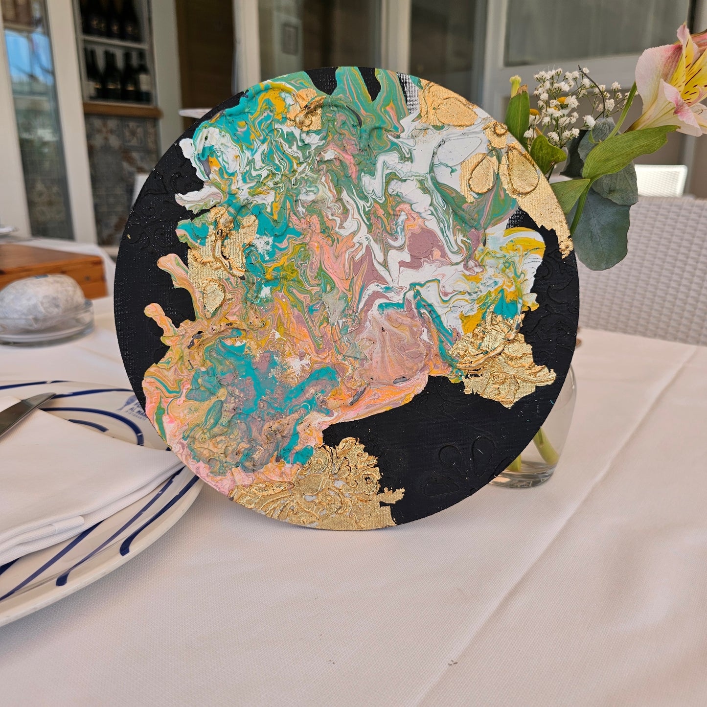 Feel that 70s Groove, Round Abstract Canvas Wall Art – Fluid Acrylic Painting with Gold Leaf Accents